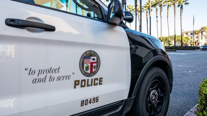 lapd-officer-‘grazed’-in-head-by-bullet-inside-police-station;-suspect-in-custody:-reports