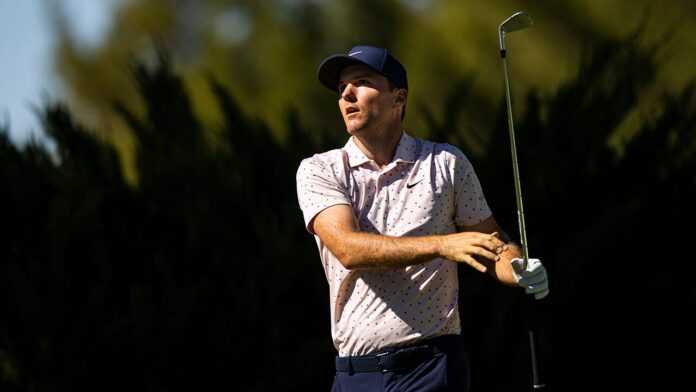 russell-henley-with-67-soars-to-3-shot-lead-at-shadow-creek