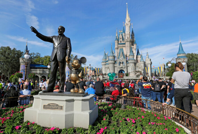 disney-world-lays-off-720-actors,-singers-because-of-pandemic