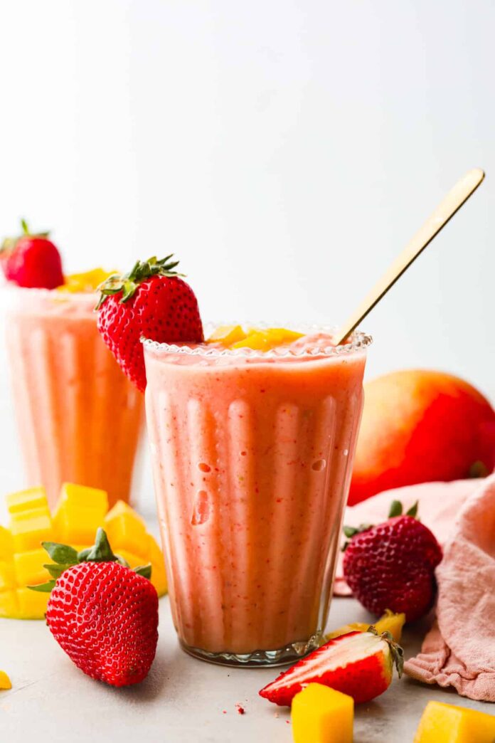 strawberry-mango-smoothie