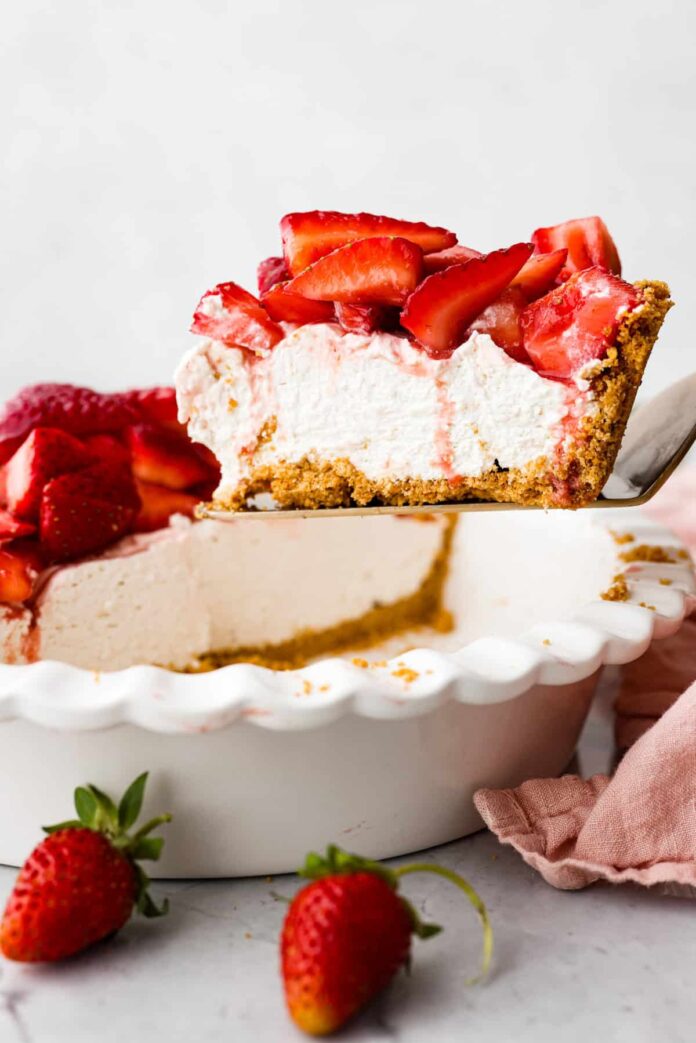 strawberry-cream-cheese-pie